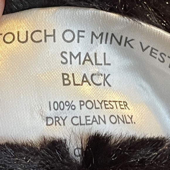 Private Quarters Touch of Mink‎ Vest Black - Picture 7 of 8